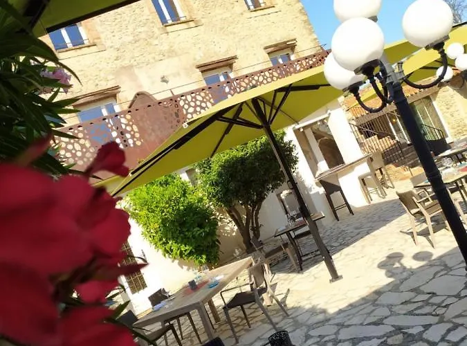 オーベルジュ　デュ　ルーア 4* アルジェレス・シュル・メール