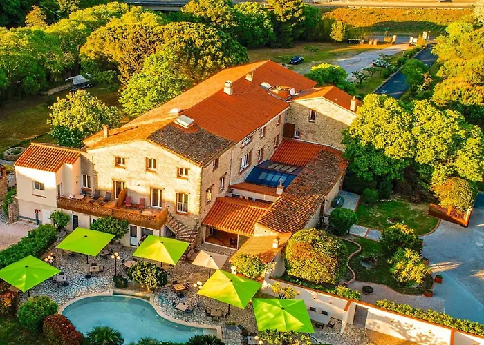 オーベルジュ　デュ　ルーア 4*