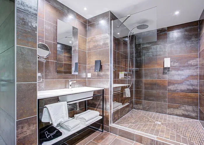 ホテル オーベルジュ　デュ　ルーア アルジェレス・シュル・メール