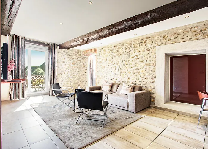 オーベルジュ　デュ　ルーア アルジェレス・シュル・メール