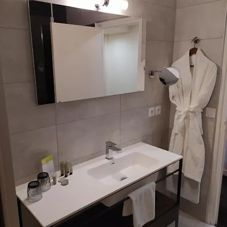 Du Roua Hotel