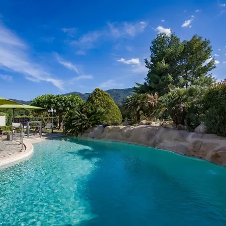 Hotel Du Roua 4*